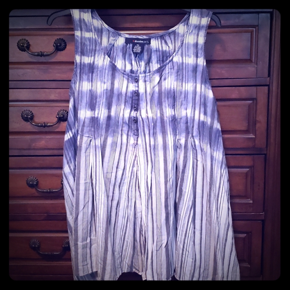 Denim 24/7 babydoll tank, shark bite hem sz26